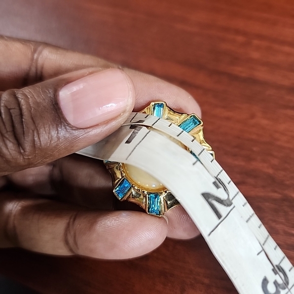 Vintage Ivana Trump Pearl/Turquoise Clip on Earrings - Picture 5 of 5